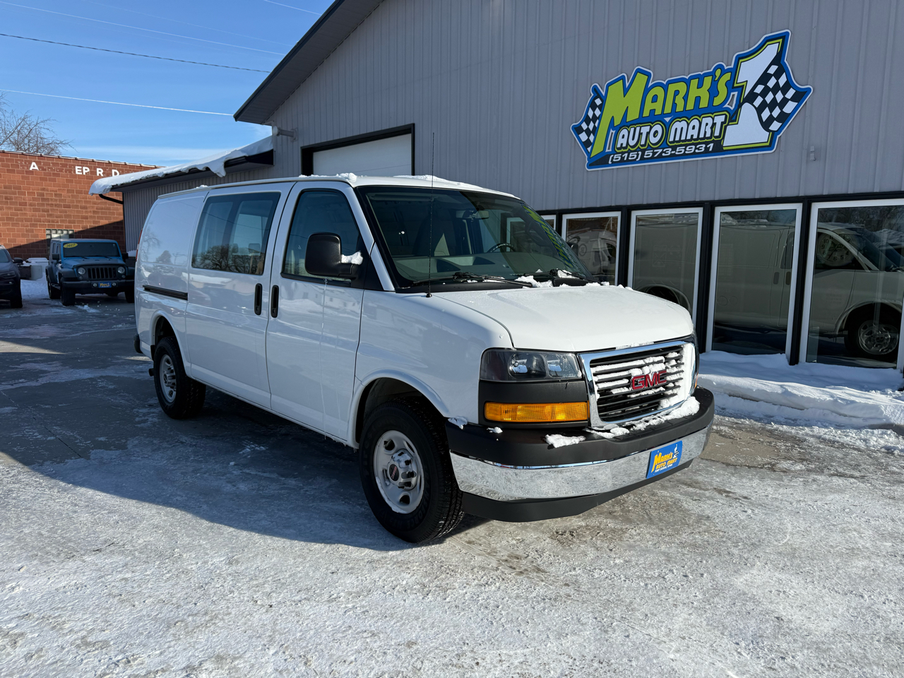 2017 GMC Savana Cargo Van RWD 2500 135"