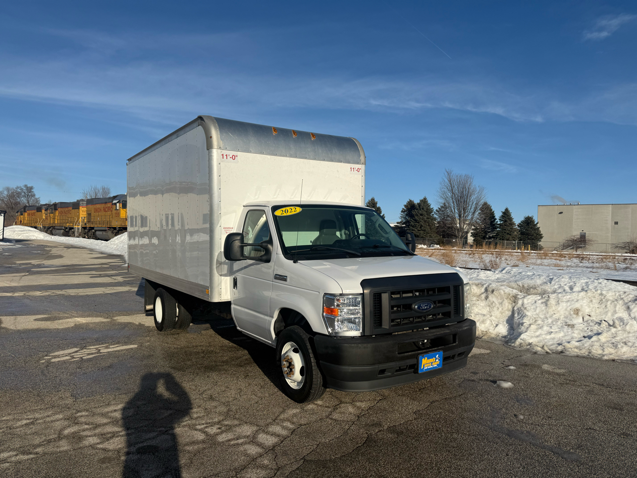 2022 Ford E-Series Cutaway E-350 SRW 138" WB