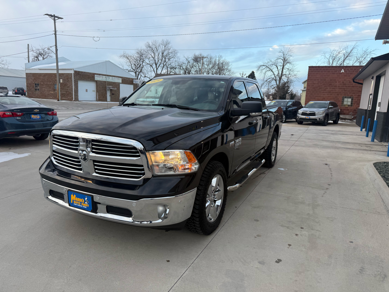 RAM 1500 Classic Big Horn 4x4 Crew Cab 5'7" Box 2019