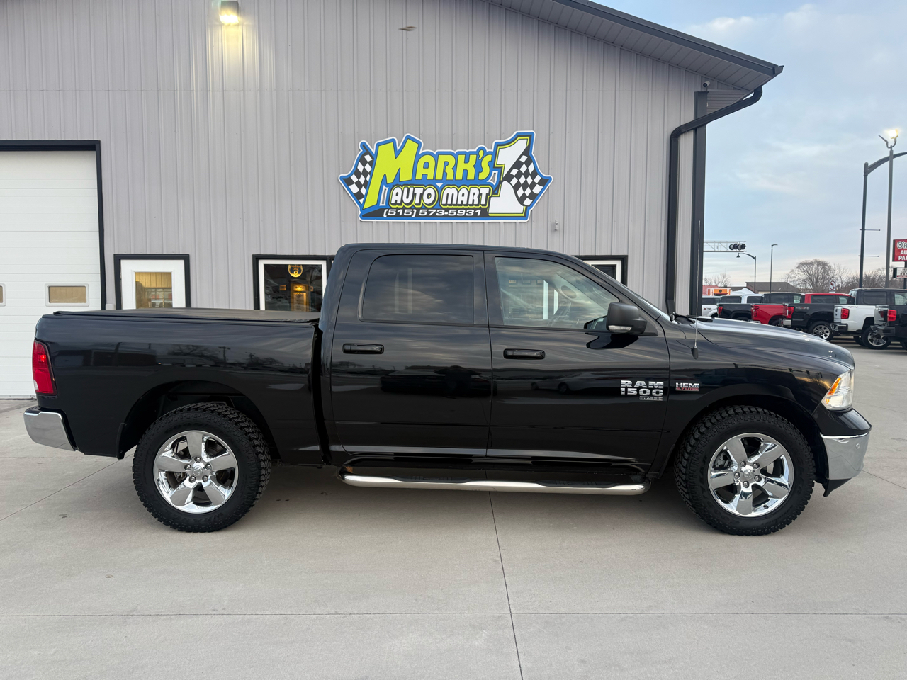 RAM 1500 Classic Big Horn 4x4 Crew Cab 5'7" Box 2019