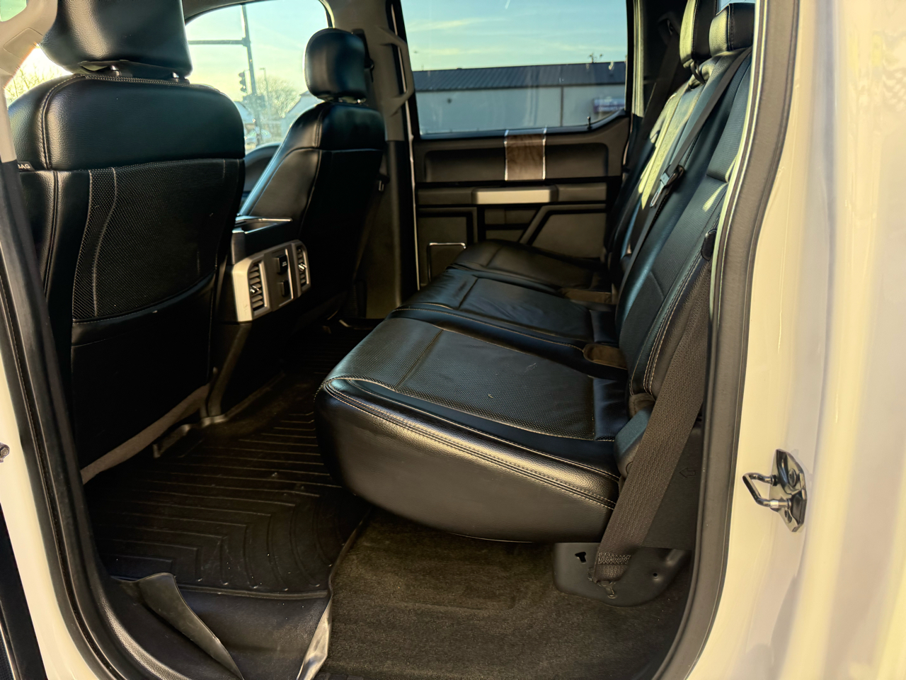 Ford Super Duty F-250 SRW Lariat 4WD Crew Cab 6.75' Box 2017