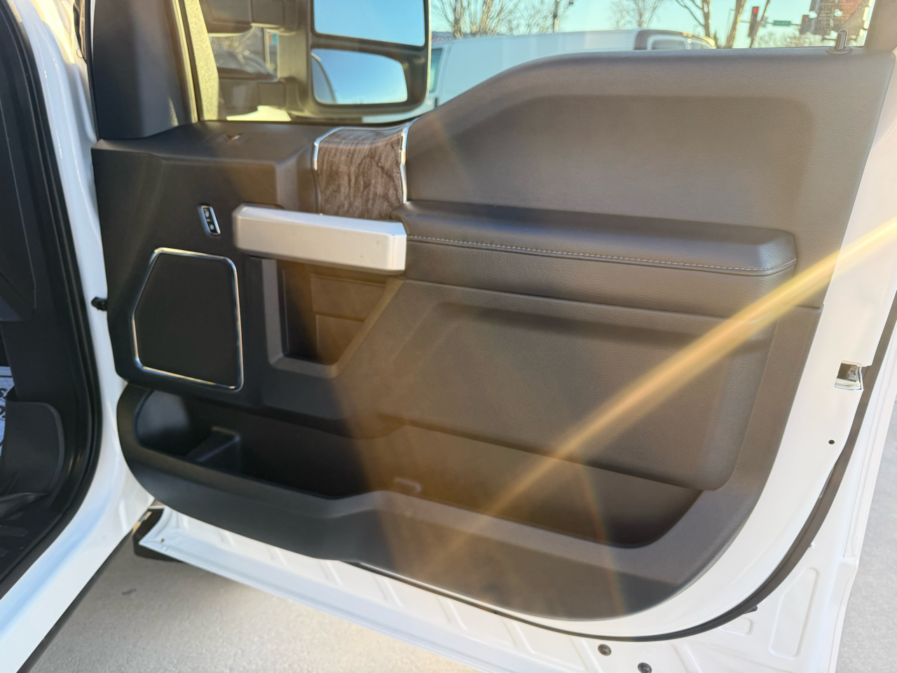 Ford Super Duty F-250 SRW Lariat 4WD Crew Cab 6.75' Box 2017