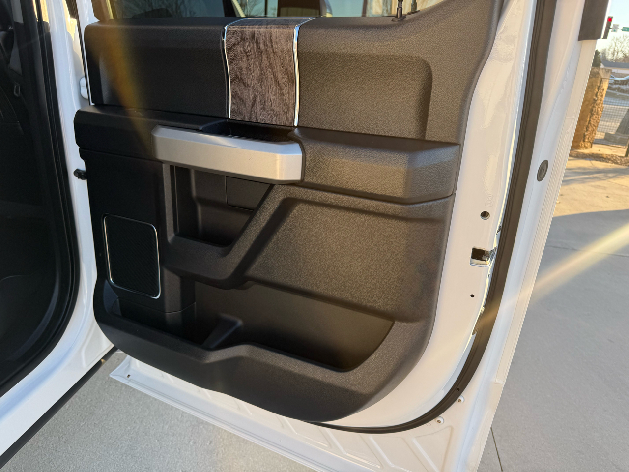 Ford Super Duty F-250 SRW Lariat 4WD Crew Cab 6.75' Box 2017