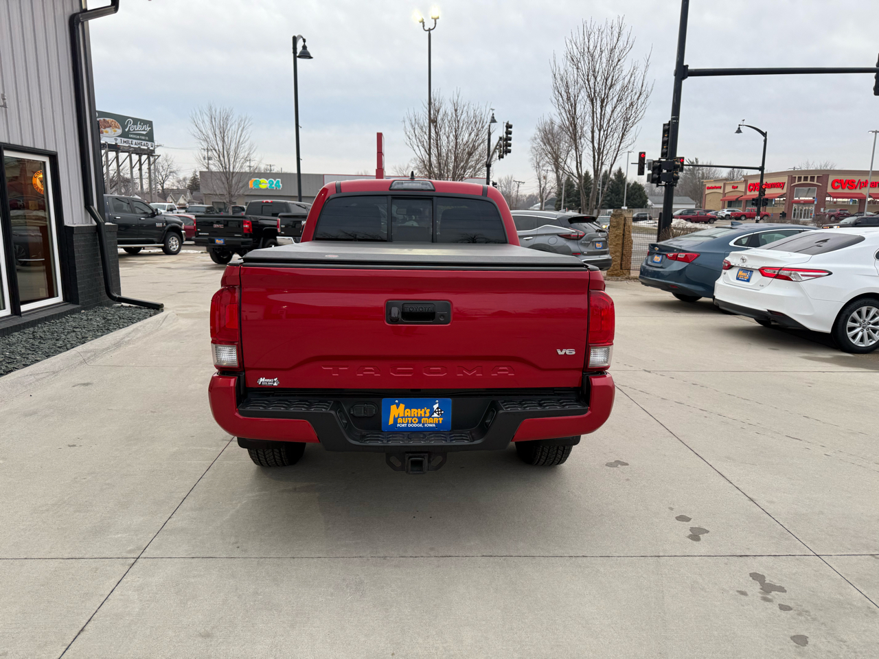 Toyota Tacoma 4WD Double Cab LB V6 AT SR5 (Natl) 2016