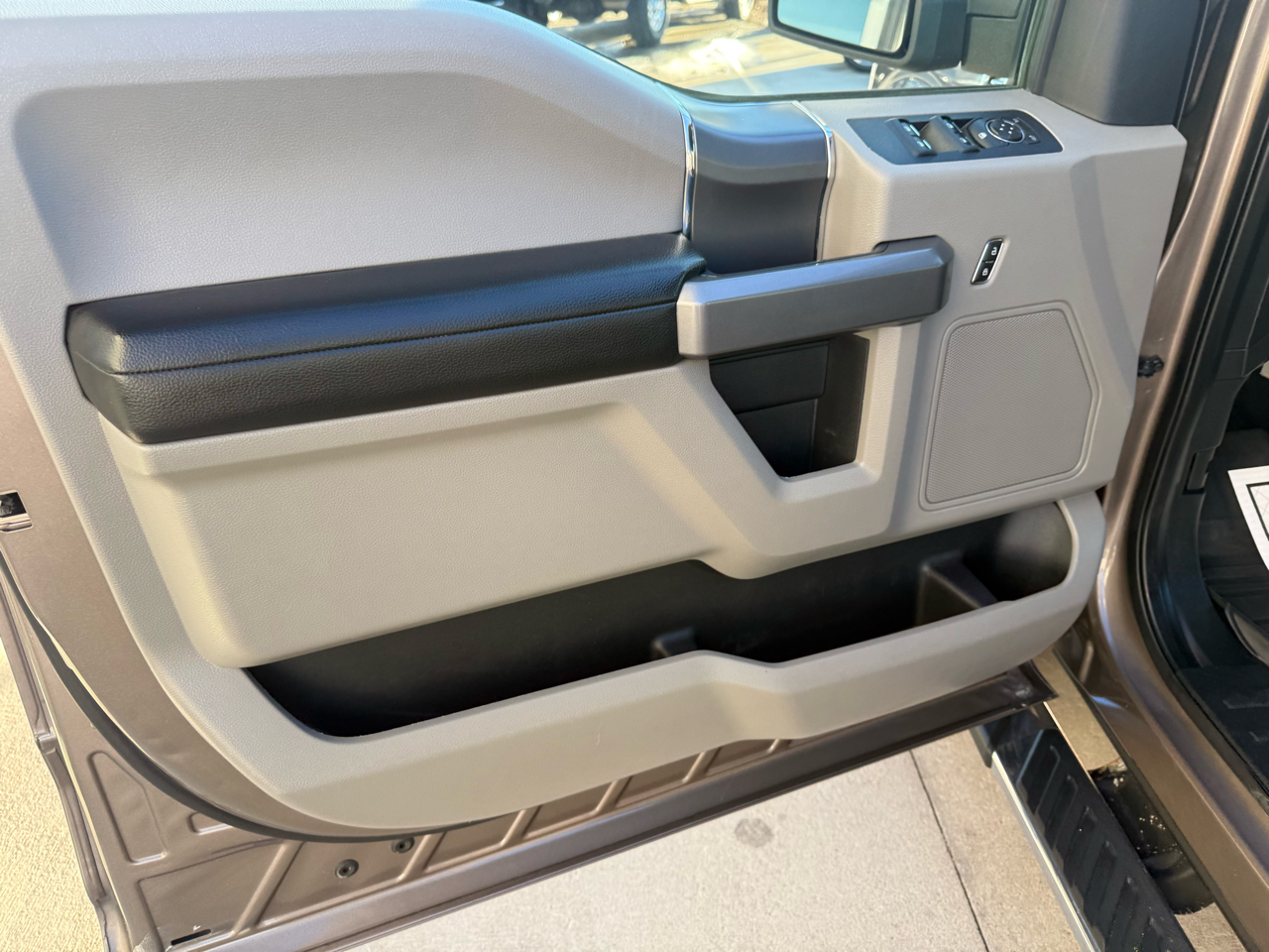 Ford F-150 Lariat 4WD SuperCrew 5.5' Box 2019