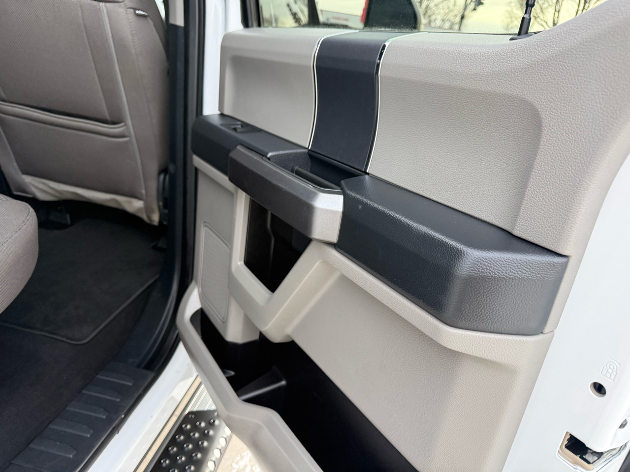 Ford Super Duty F-250 SRW XLT 4WD Crew Cab 6.75' Box 2022