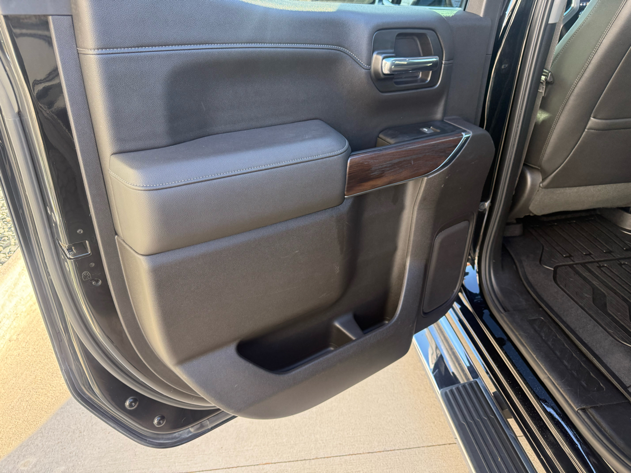 GMC Sierra 1500 4WD Crew Cab 147" SLT 2019