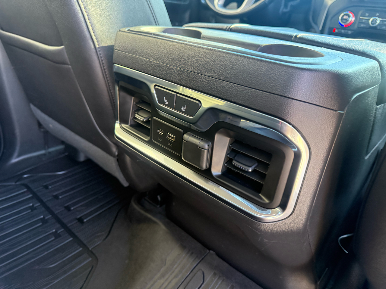 GMC Sierra 1500 4WD Crew Cab 147" SLT 2019