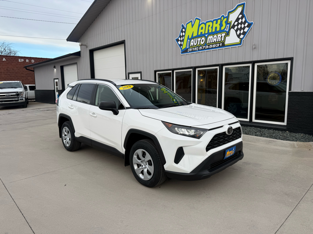 2019 Toyota RAV4 LE AWD (Natl)