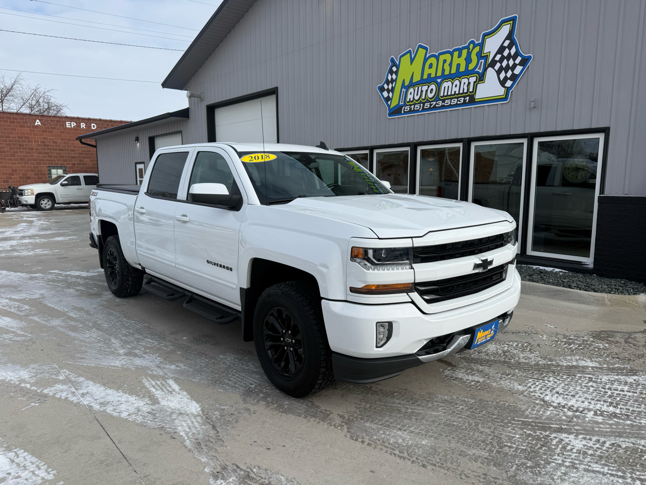 2018 Chevrolet Silverado 1500 4WD Crew Cab 143.5" LT w/2LT