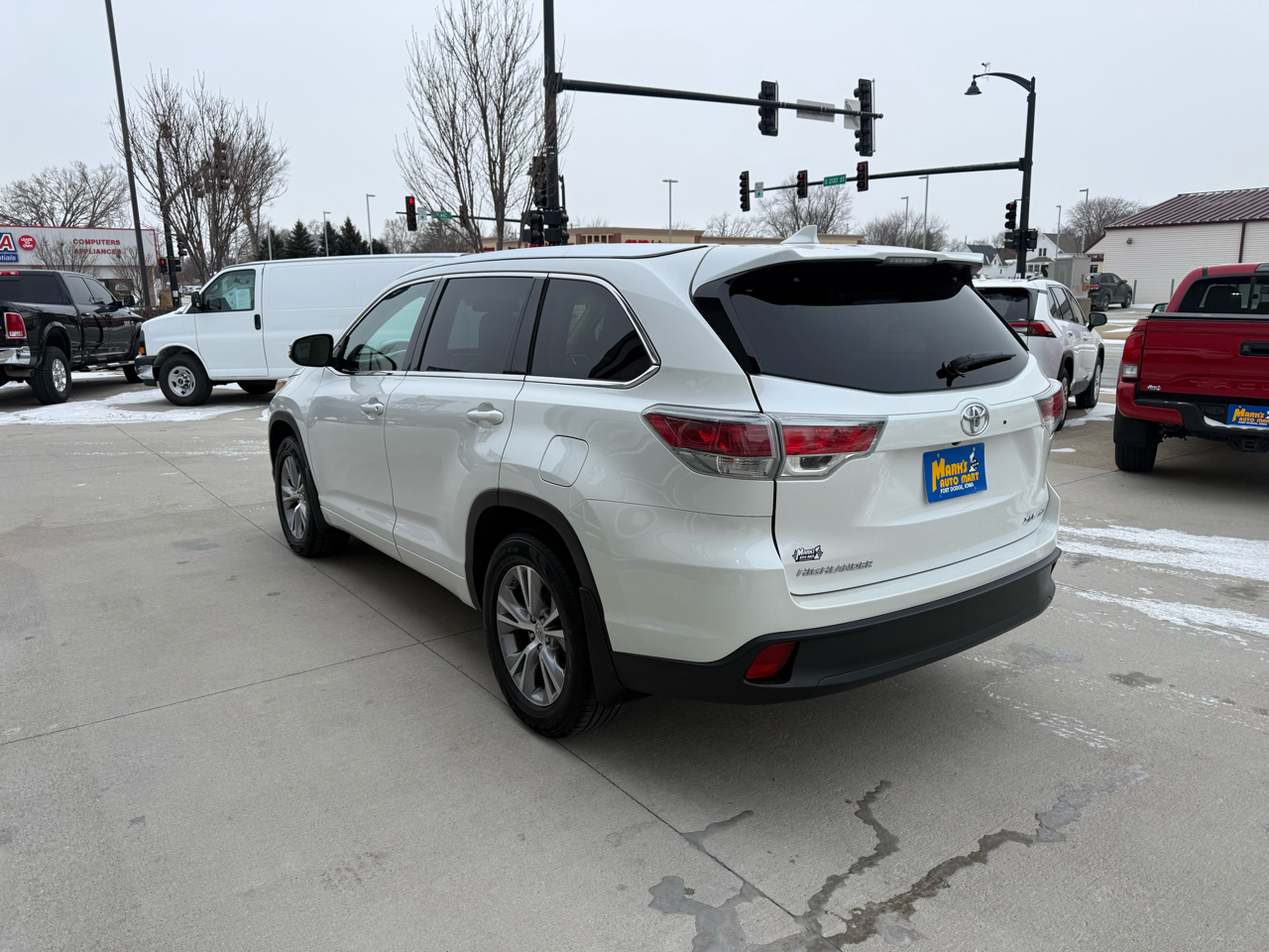 Toyota Highlander AWD 4dr V6 XLE (Natl) 2015