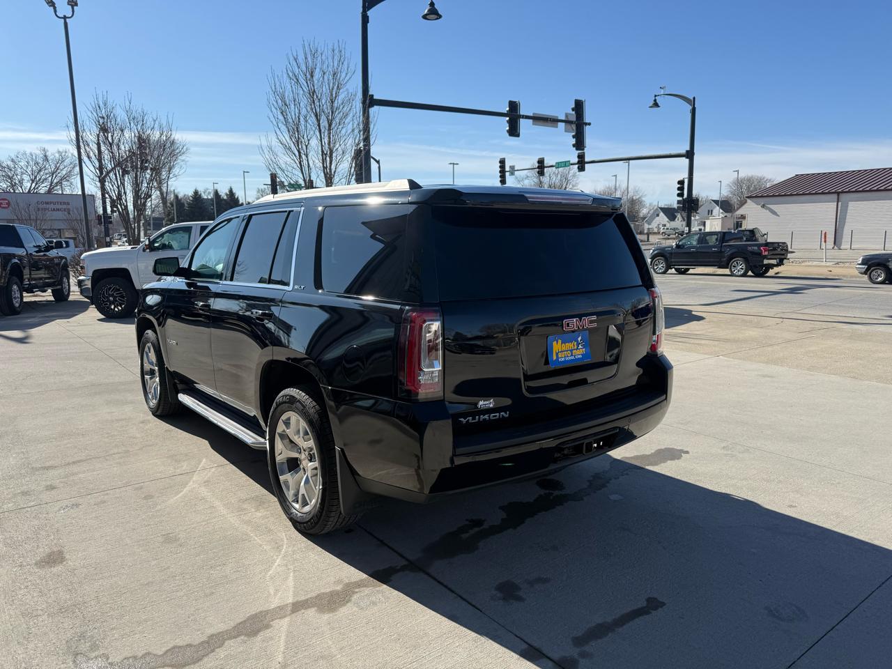 GMC Yukon 4WD 4dr SLT 2015
