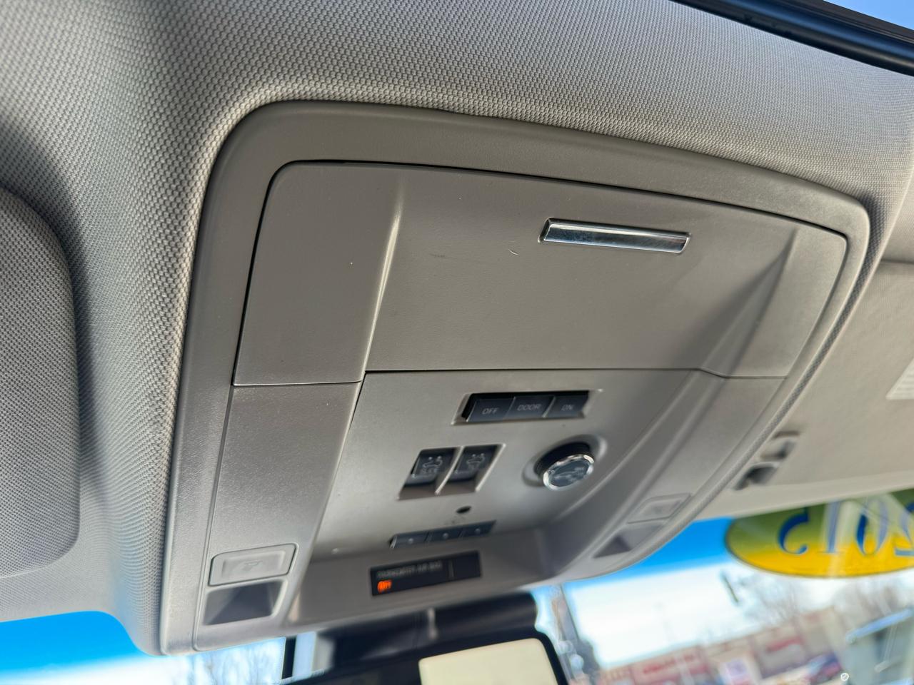 GMC Yukon 4WD 4dr SLT 2015