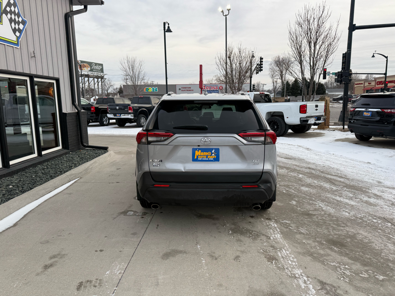 Toyota RAV4 XLE AWD (Natl) 2019