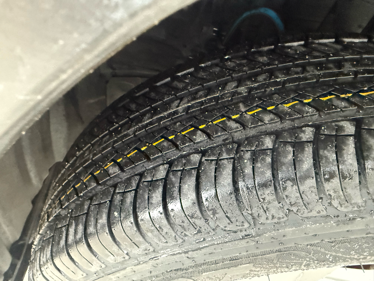 Toyota RAV4 XLE AWD (Natl) 2019