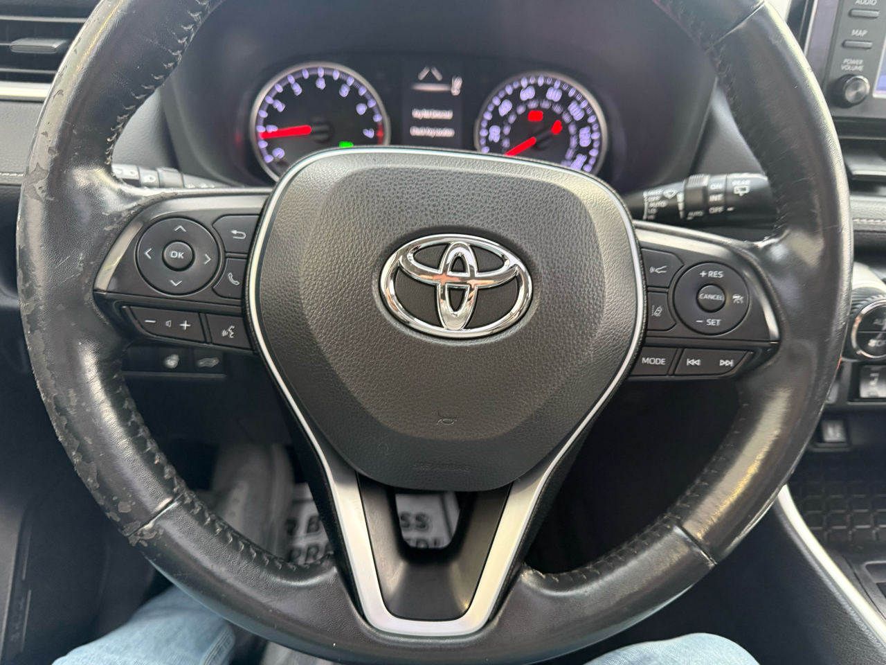 Toyota RAV4 XLE AWD (Natl) 2019