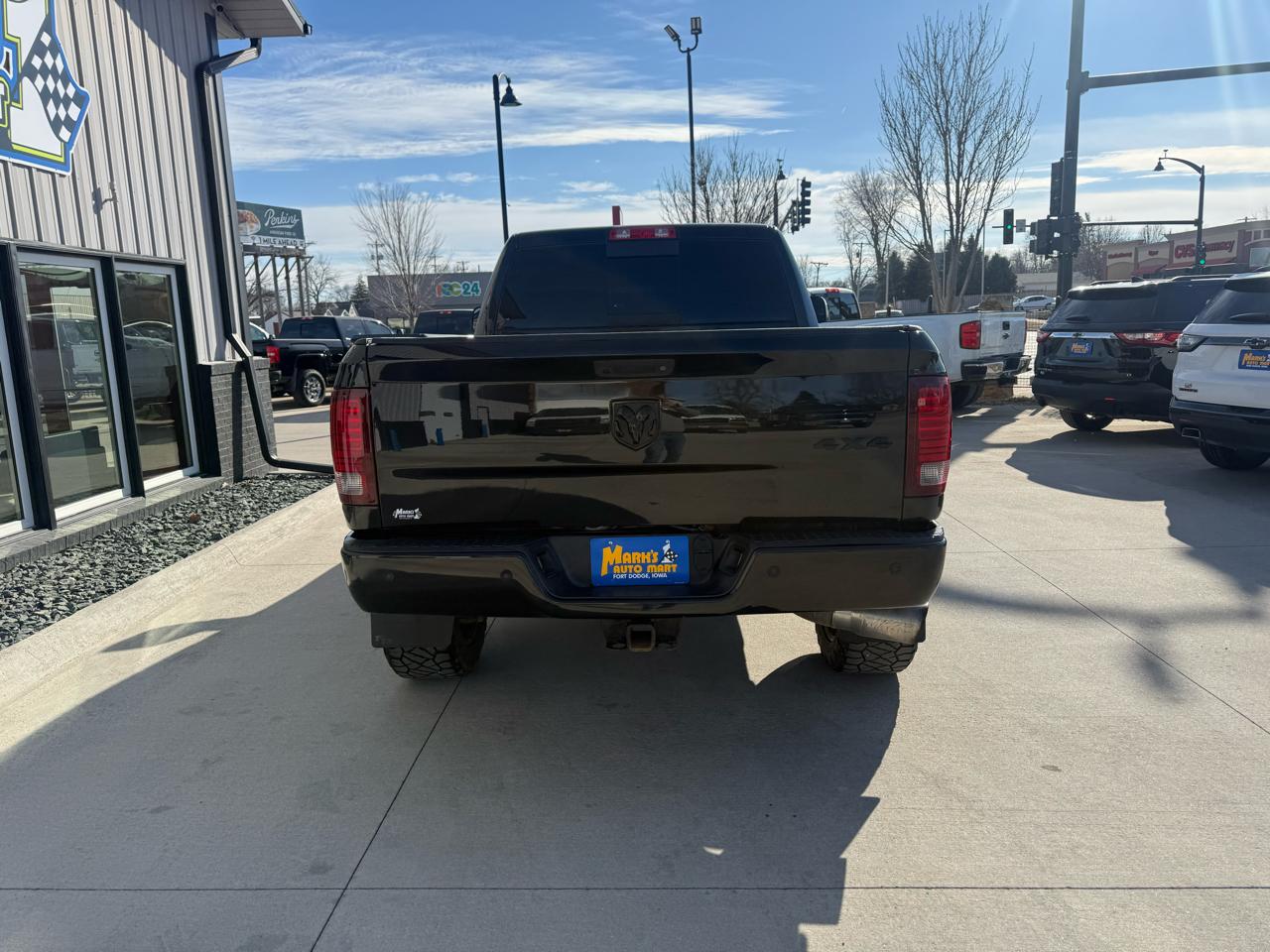 RAM 2500 4WD Crew Cab 149" Laramie 2015