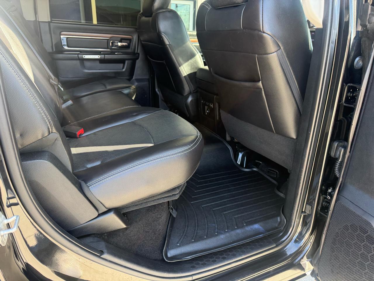 RAM 2500 4WD Crew Cab 149" Laramie 2015