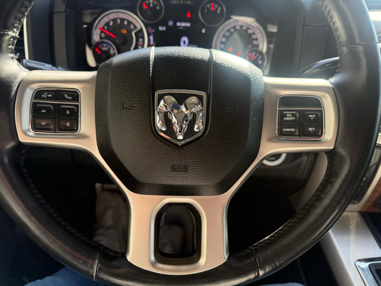 RAM 2500 4WD Crew Cab 149" Laramie 2015