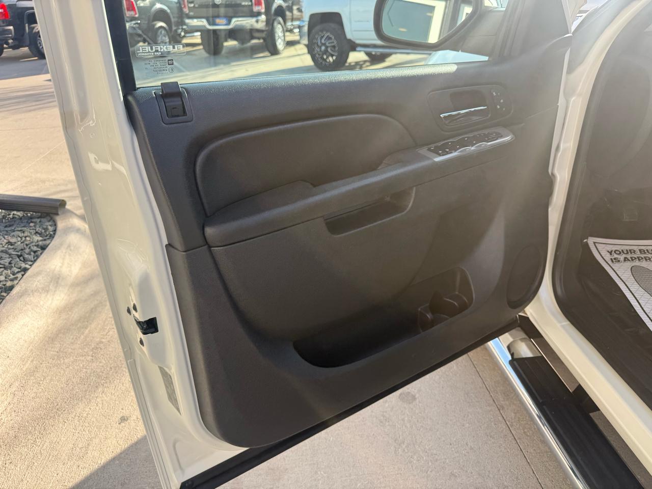 Chevrolet Silverado 1500 4WD Crew Cab 143.5" LTZ 2012