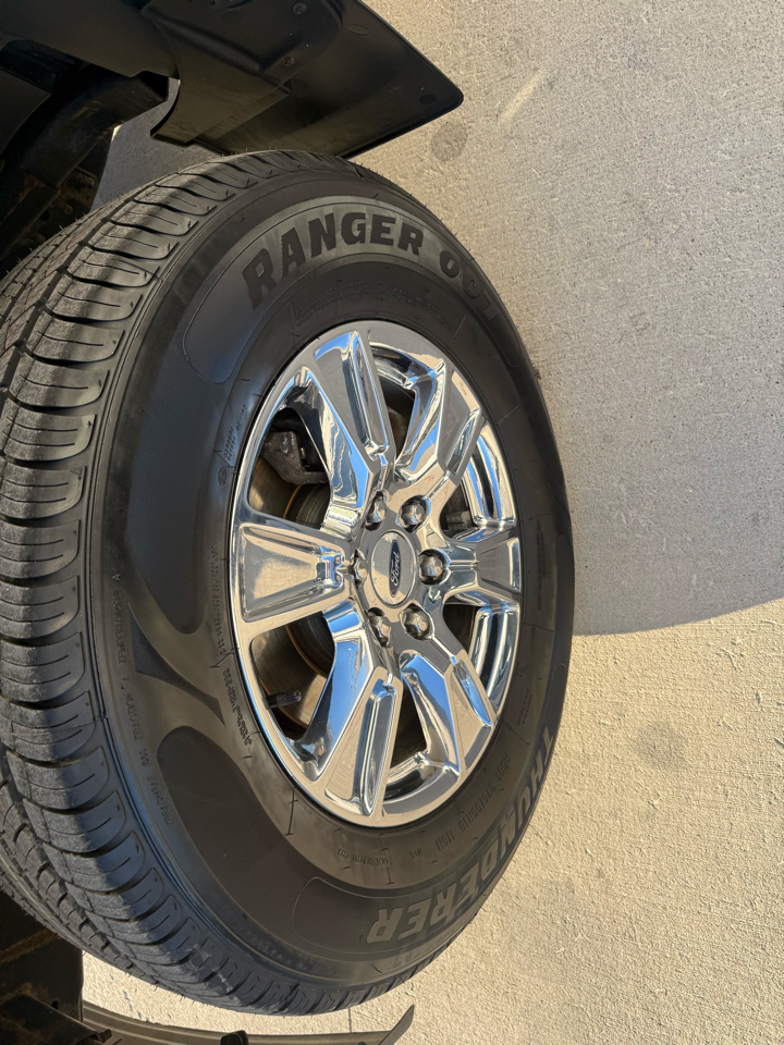 Ford F-150 Platinum 4WD SuperCrew 5.5' Box 2017