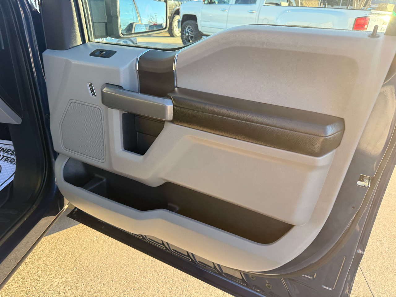 Ford F-150 Platinum 4WD SuperCrew 5.5' Box 2017