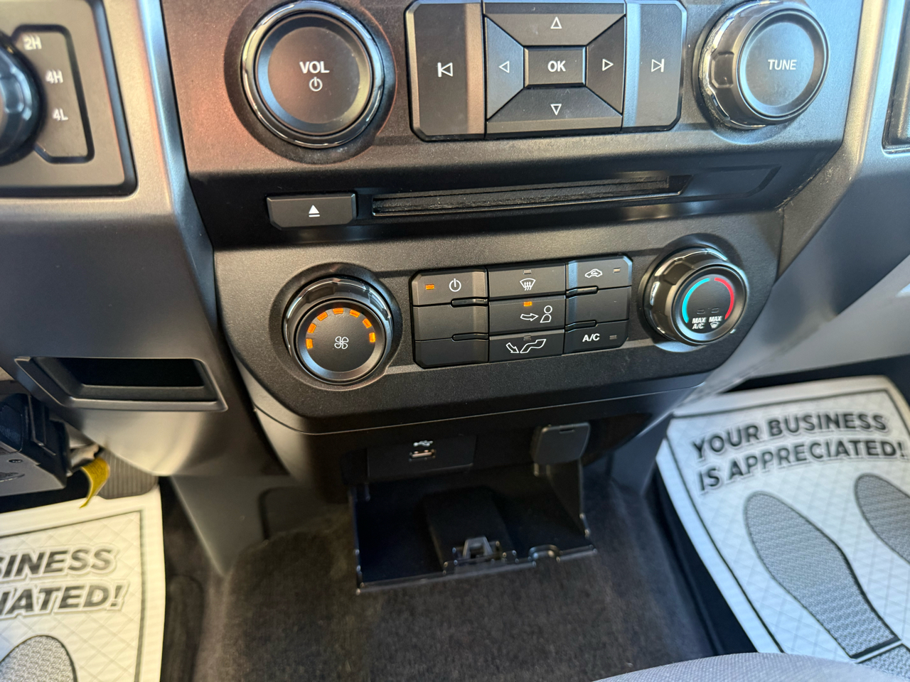 Ford F-150 Platinum 4WD SuperCrew 5.5' Box 2017