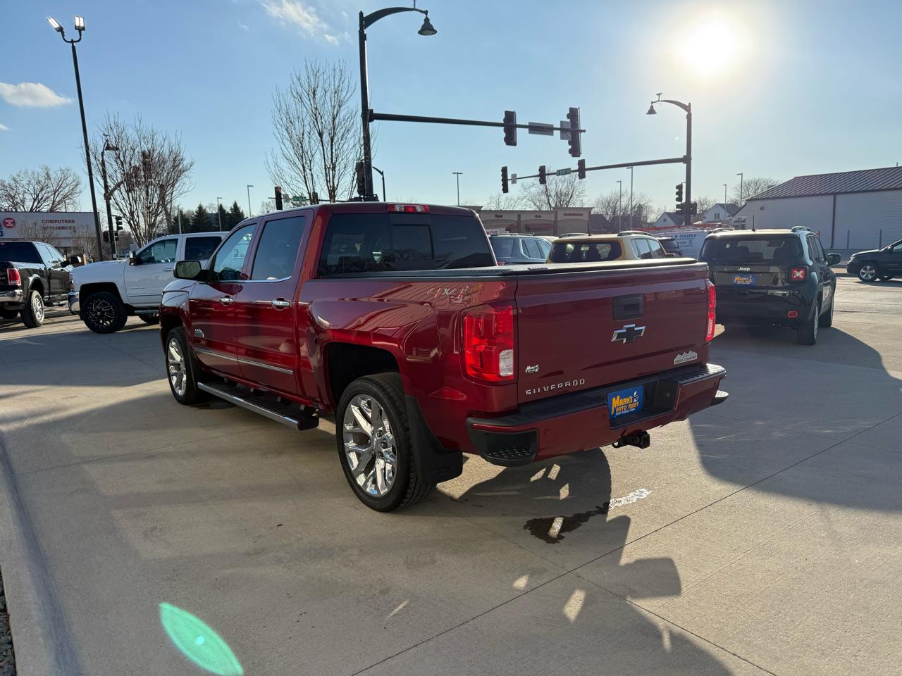 Chevrolet Silverado 1500 4WD Crew Cab 143.5" High Country 2018