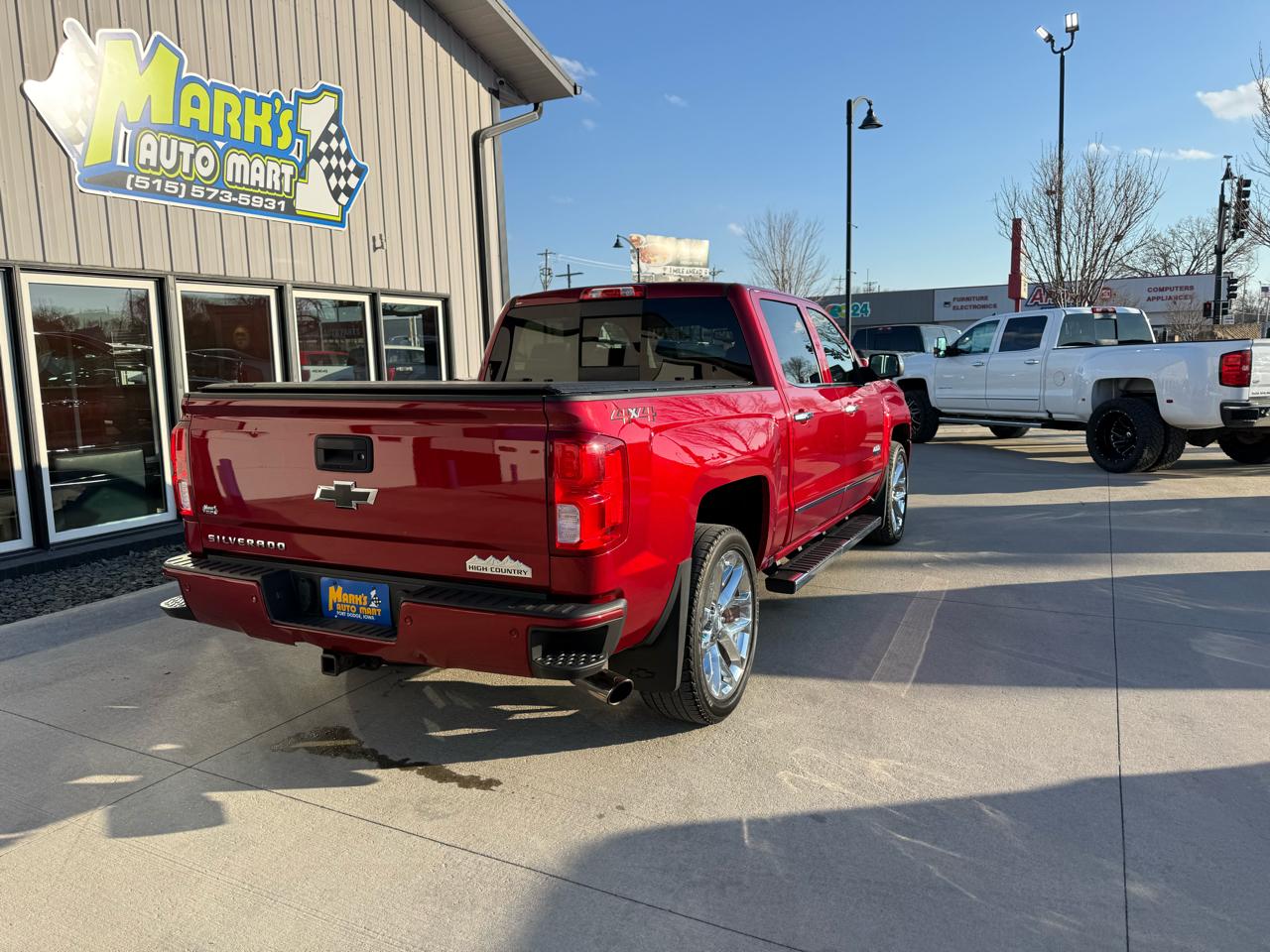 Chevrolet Silverado 1500 4WD Crew Cab 143.5" High Country 2018