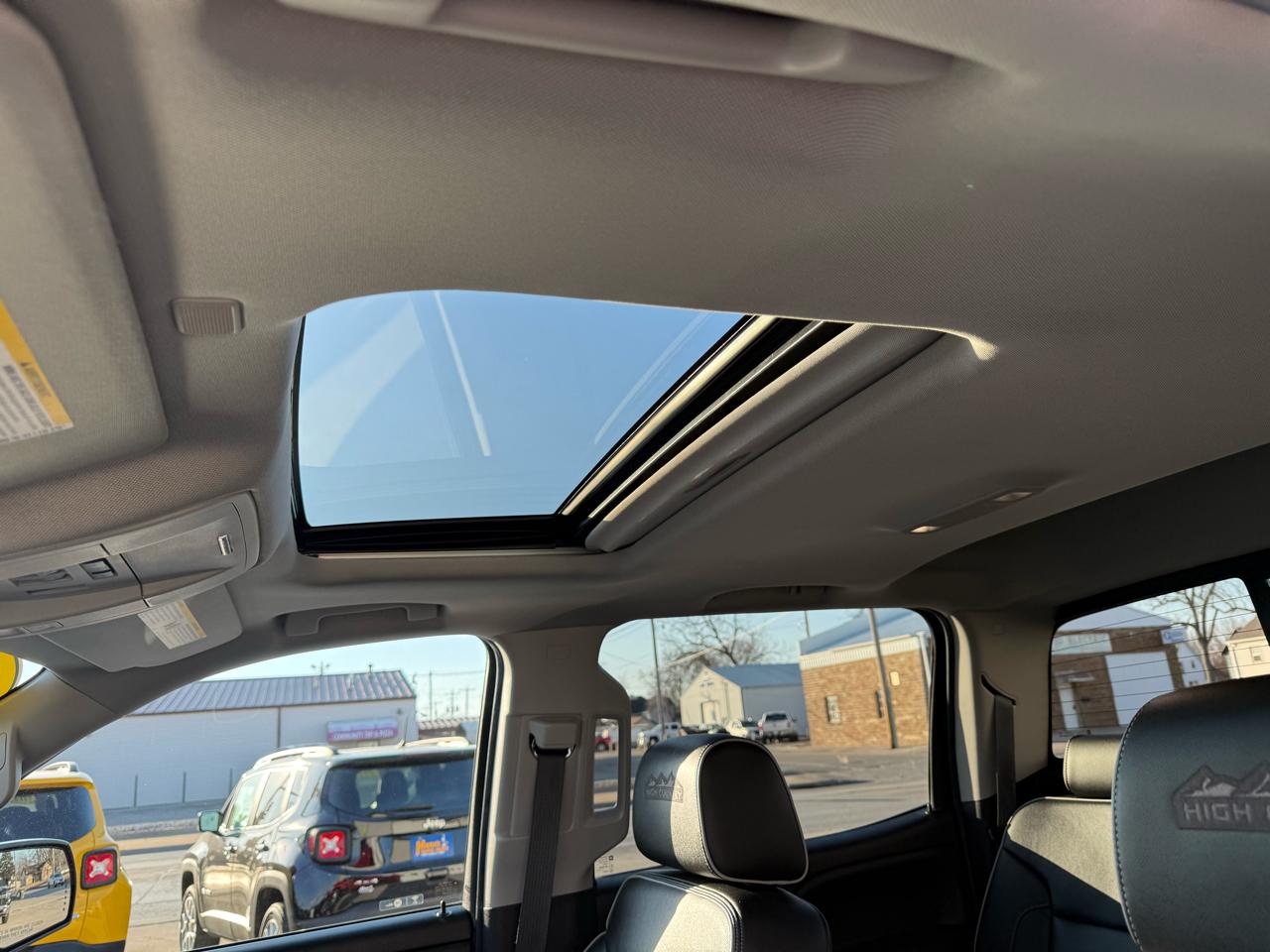 Chevrolet Silverado 1500 4WD Crew Cab 143.5" High Country 2018