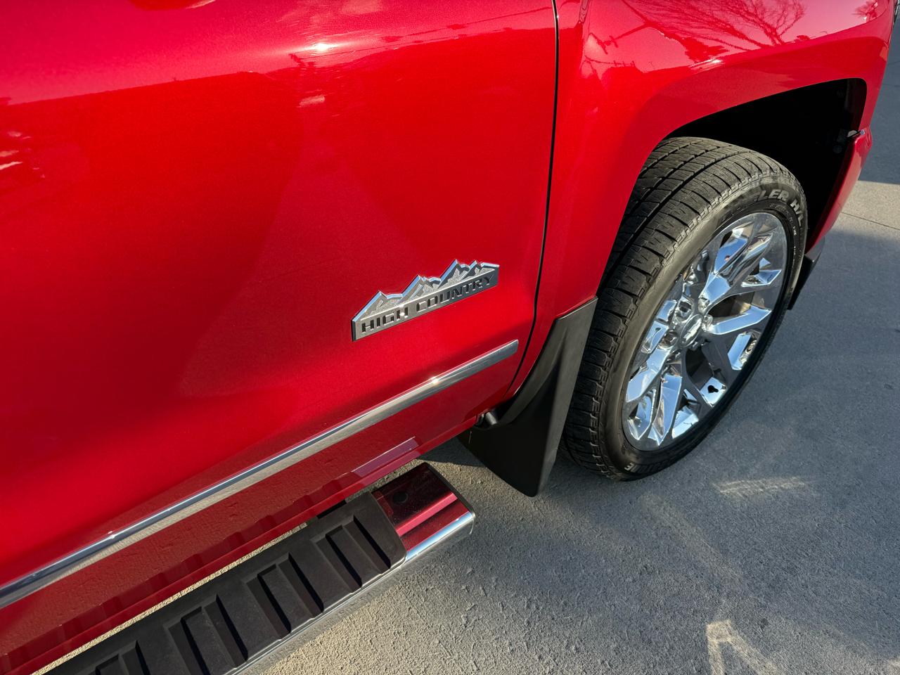 Chevrolet Silverado 1500 4WD Crew Cab 143.5" High Country 2018