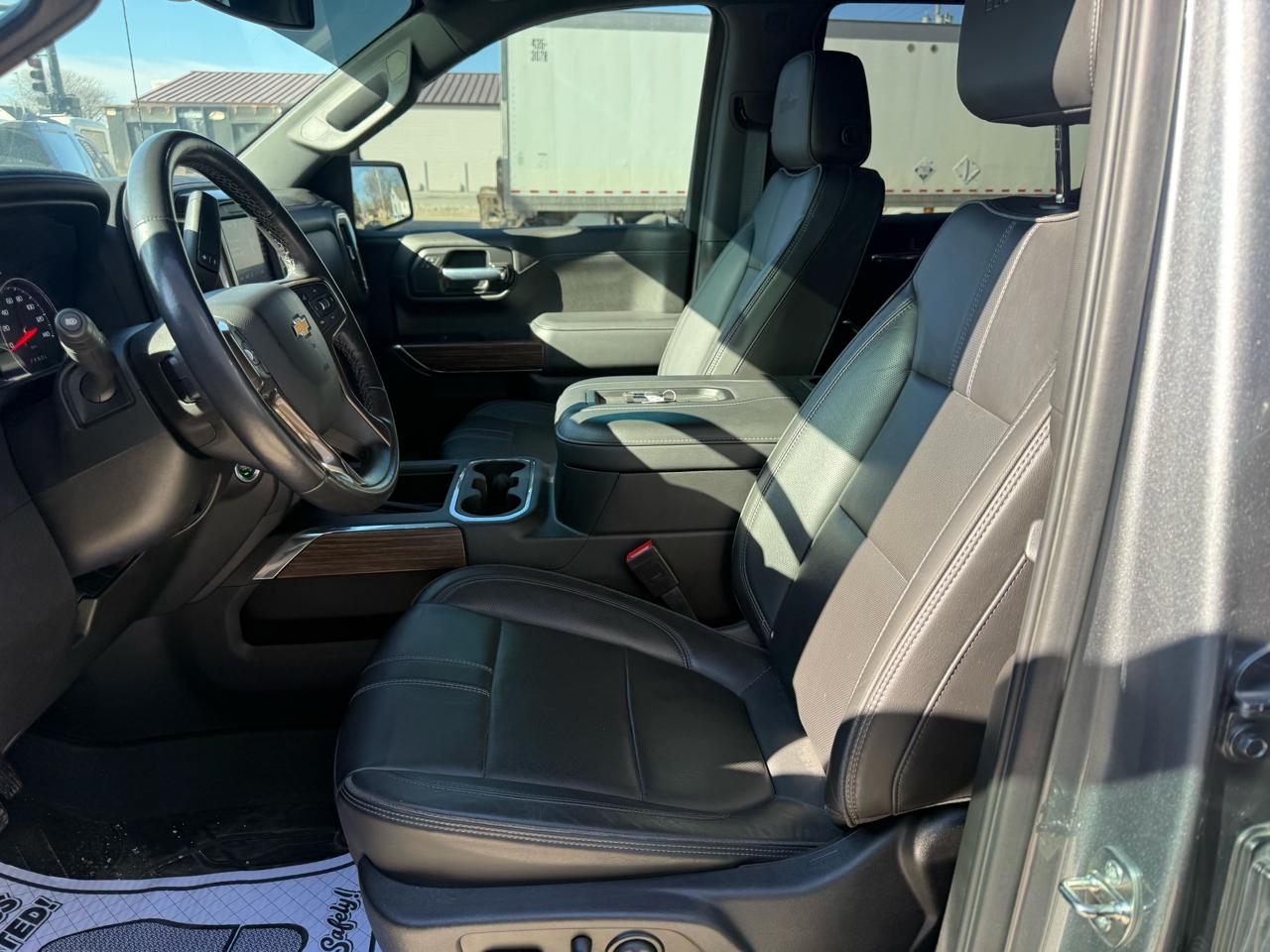 Chevrolet Silverado 1500 4WD Crew Cab 147" High Country 2021