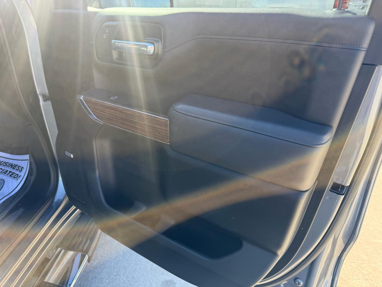 Chevrolet Silverado 1500 4WD Crew Cab 147" High Country 2021