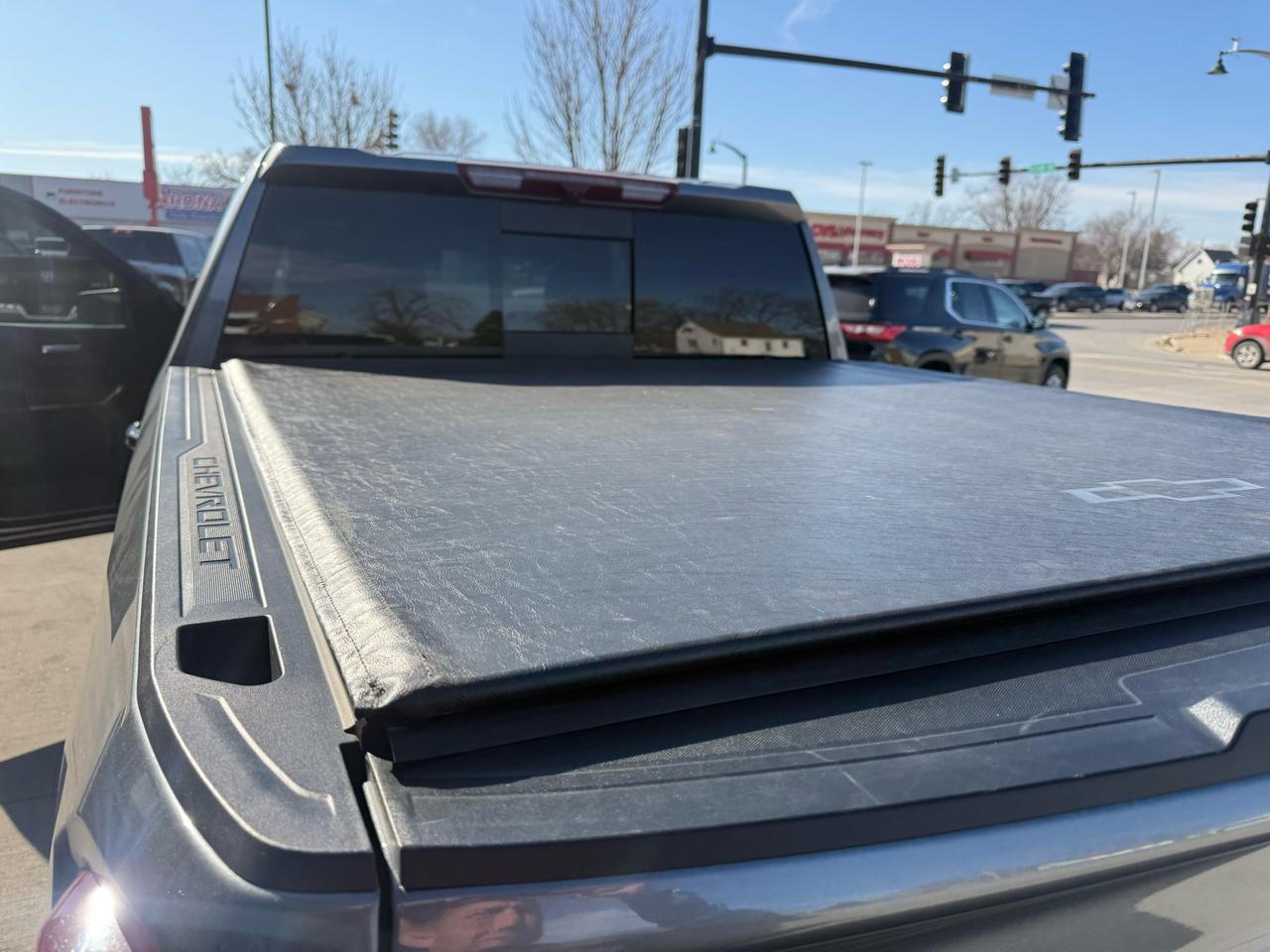 Chevrolet Silverado 1500 4WD Crew Cab 147" High Country 2021