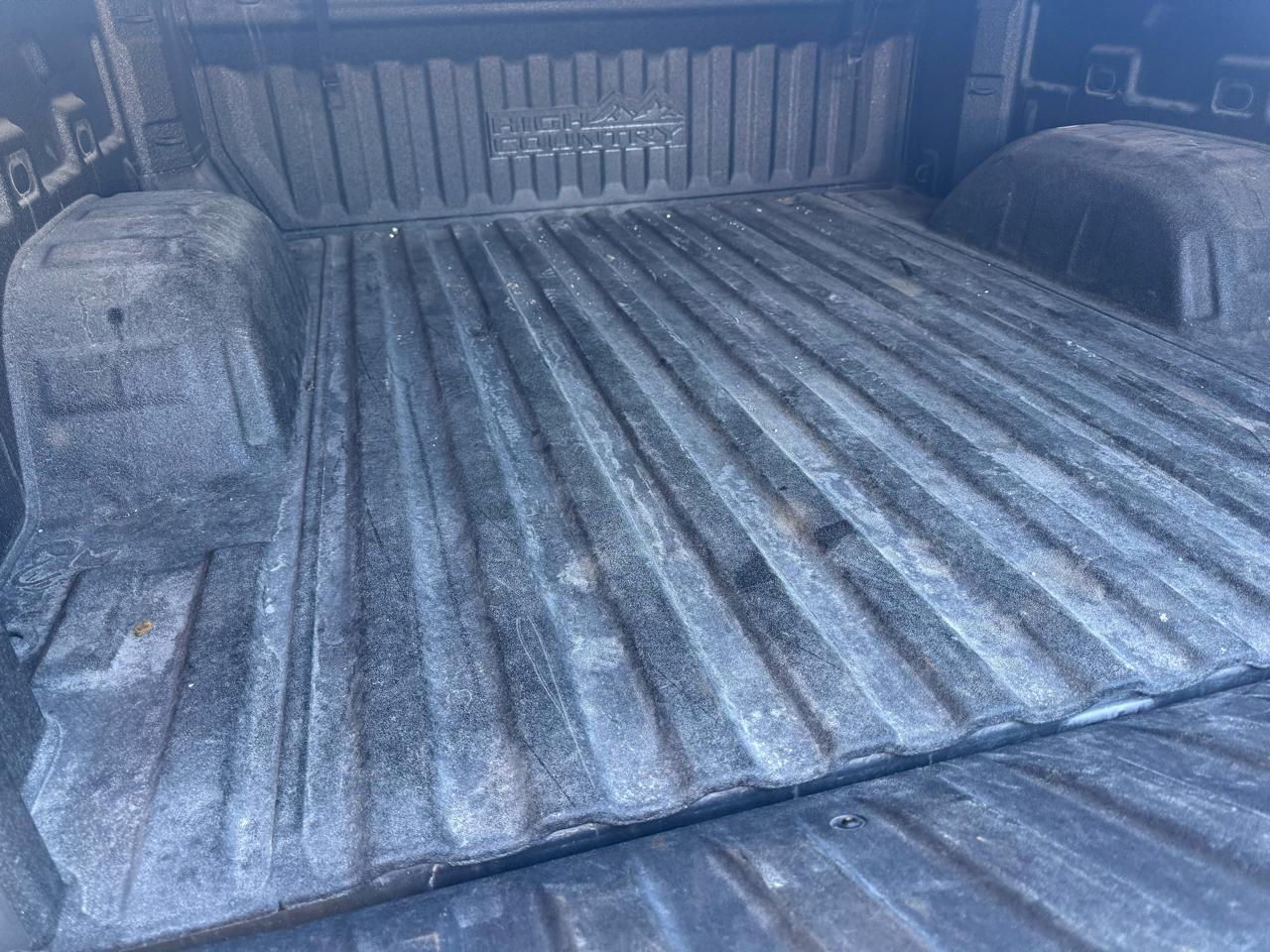 Chevrolet Silverado 1500 4WD Crew Cab 147" High Country 2021