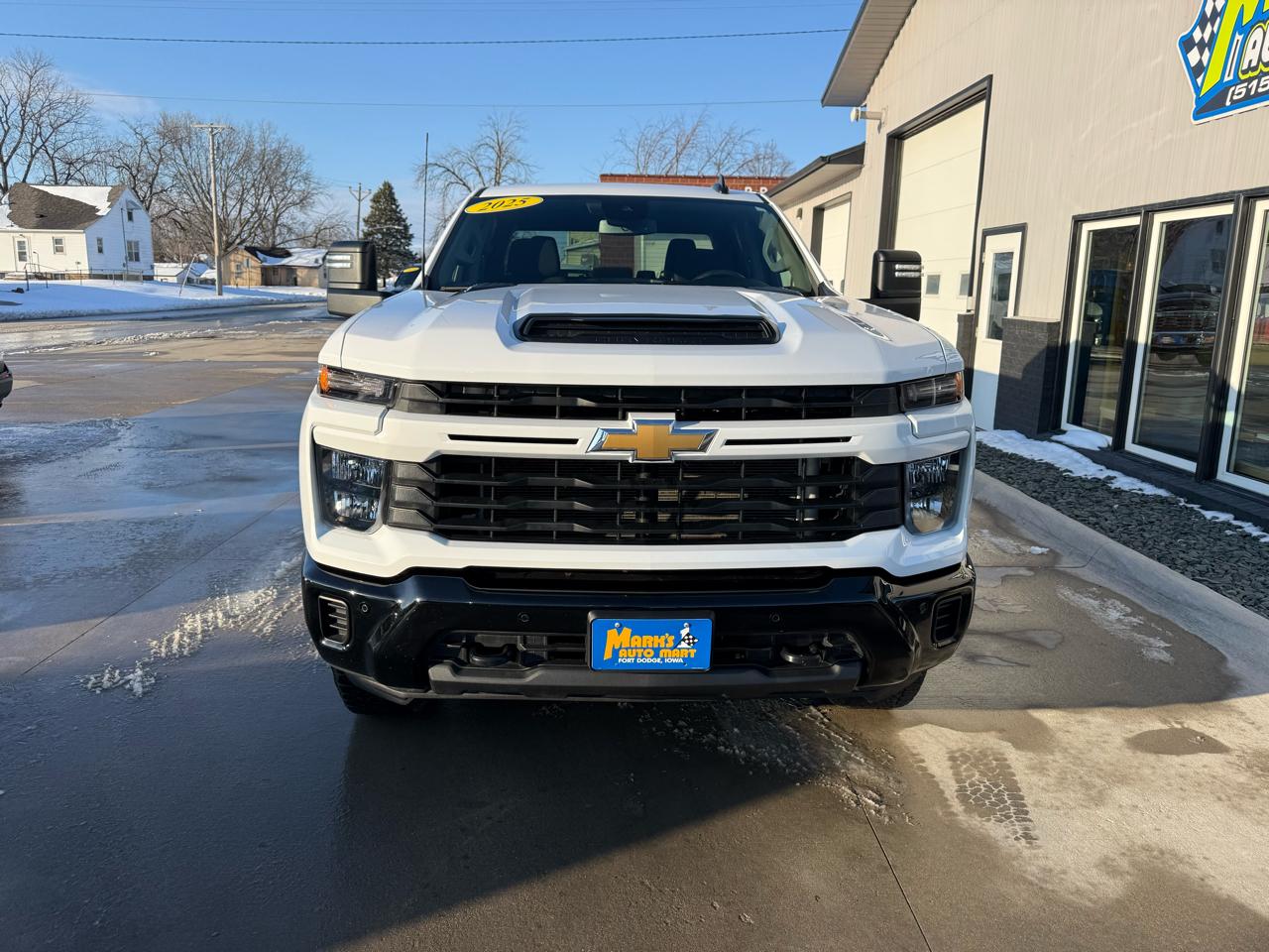 Chevrolet Silverado 2500HD 4WD Crew Cab 159" Custom 2025