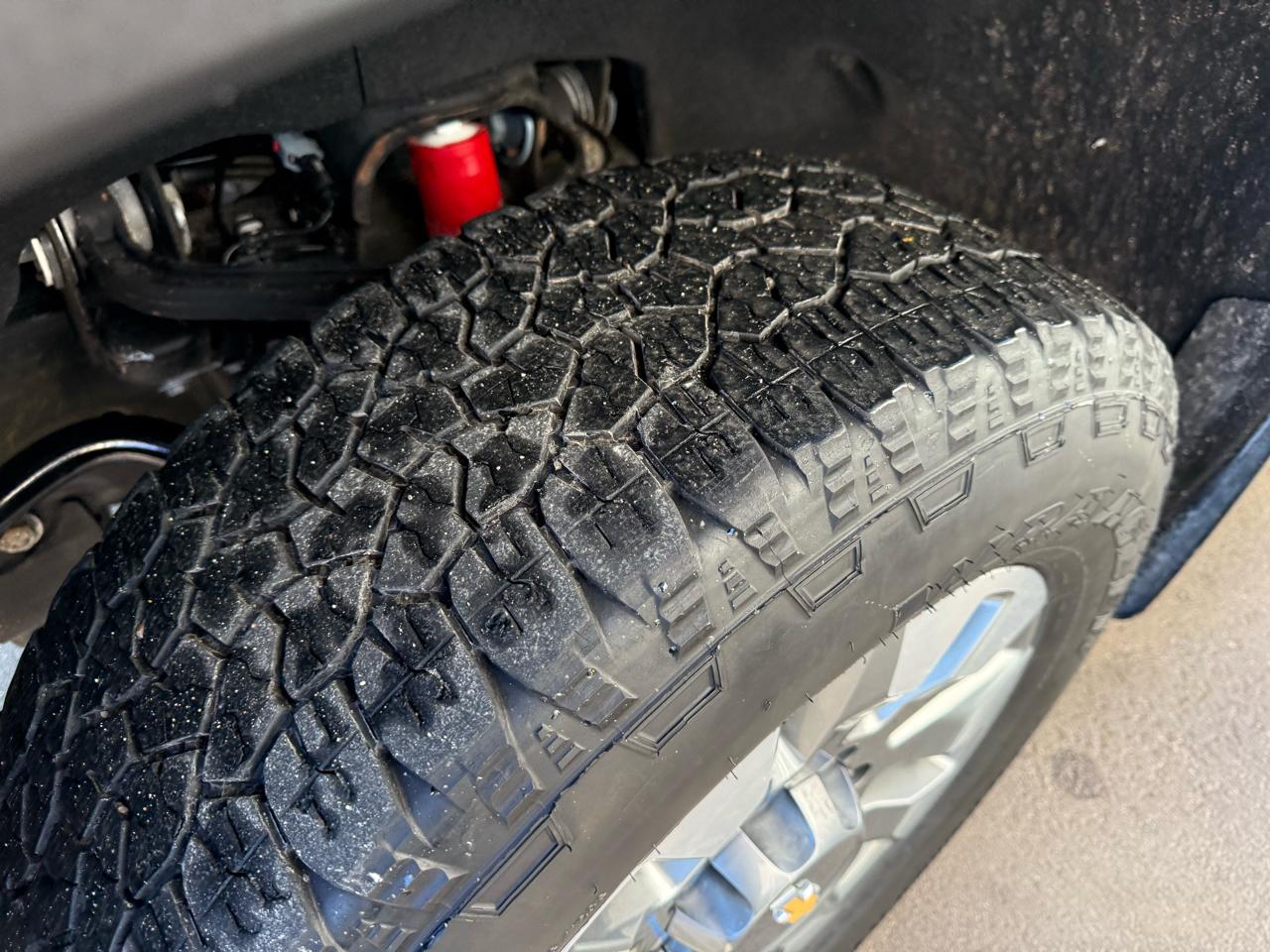 Chevrolet Silverado 2500HD 4WD Crew Cab 159" Custom 2025