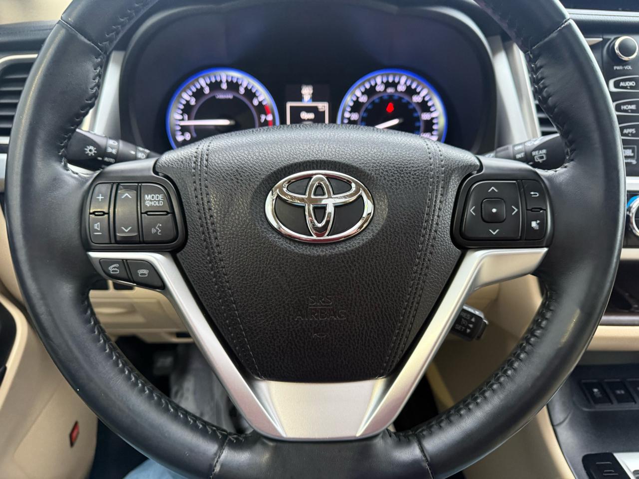 Toyota Highlander AWD 4dr V6 Limited (Natl) 2016