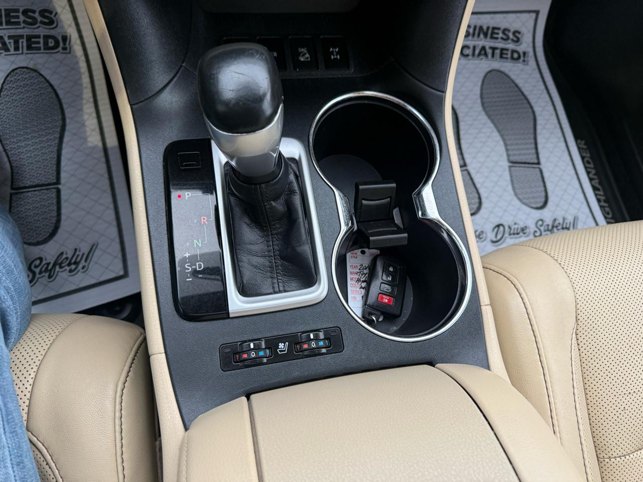 Toyota Highlander AWD 4dr V6 Limited (Natl) 2016