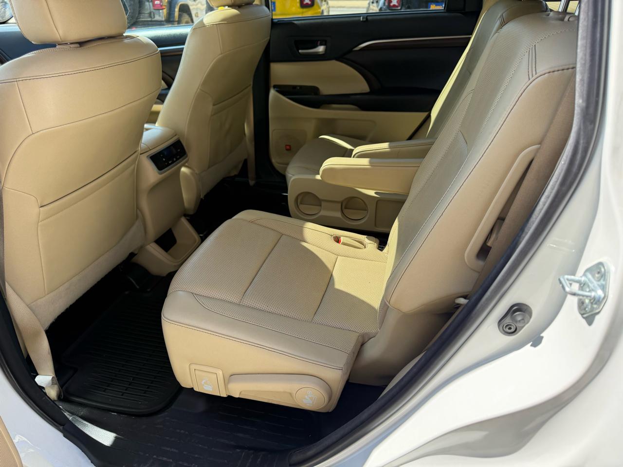 Toyota Highlander AWD 4dr V6 Limited (Natl) 2016