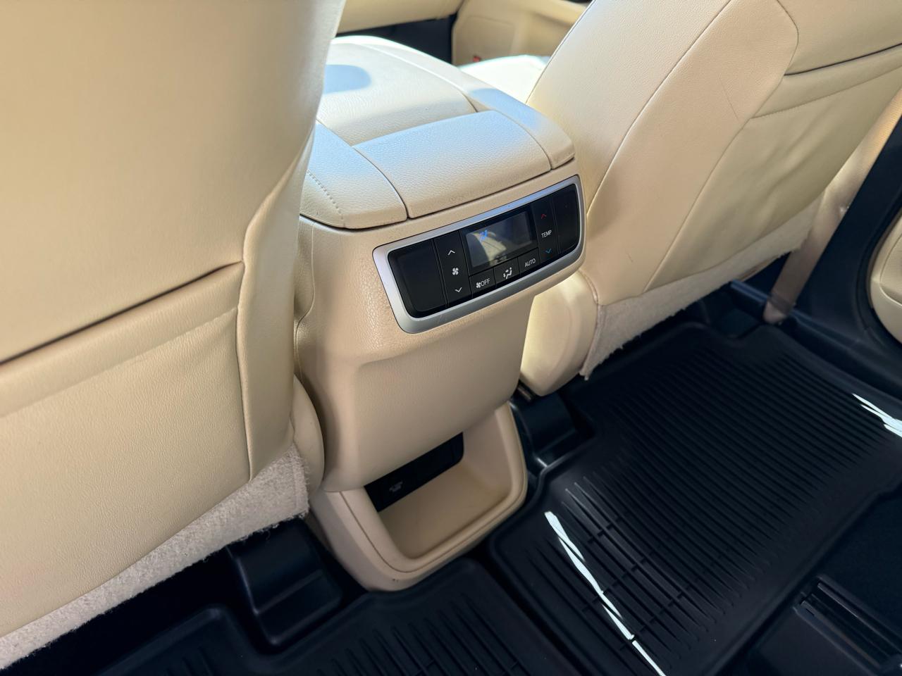 Toyota Highlander AWD 4dr V6 Limited (Natl) 2016