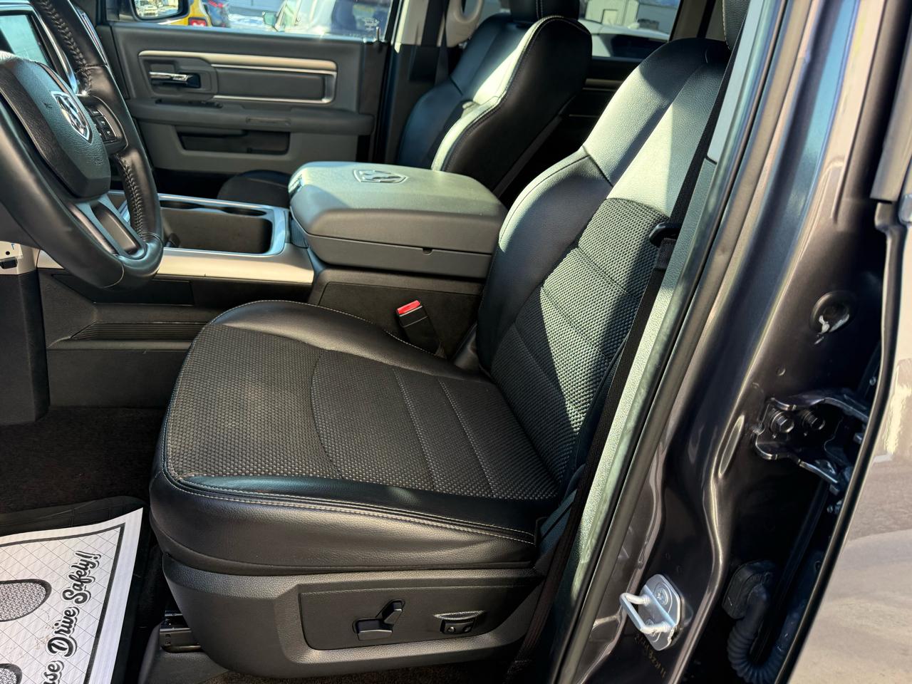 RAM 1500 Lone Star Silver 4x4 Crew Cab 5'7" Box 2018