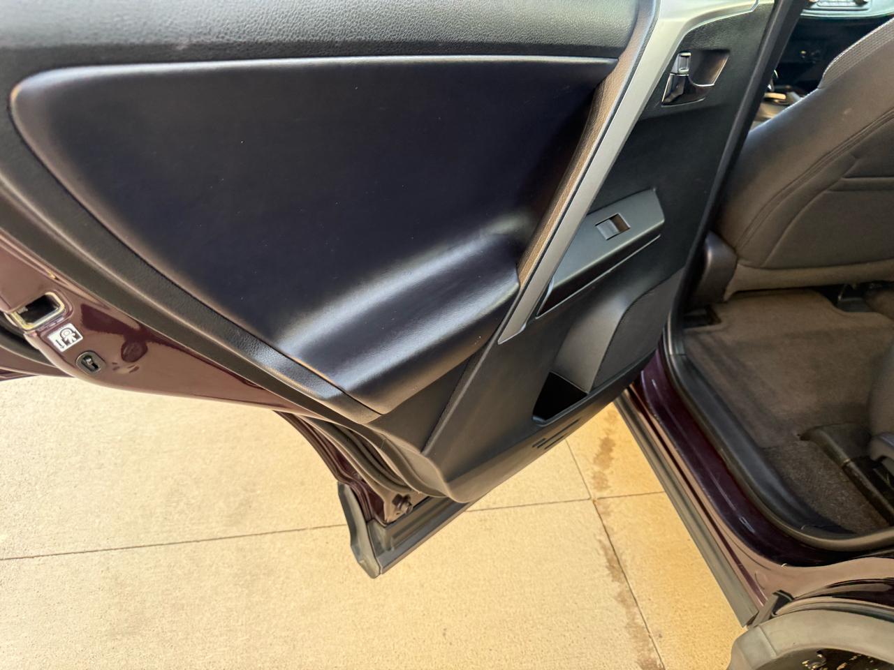 Toyota RAV4 XLE FWD 2018