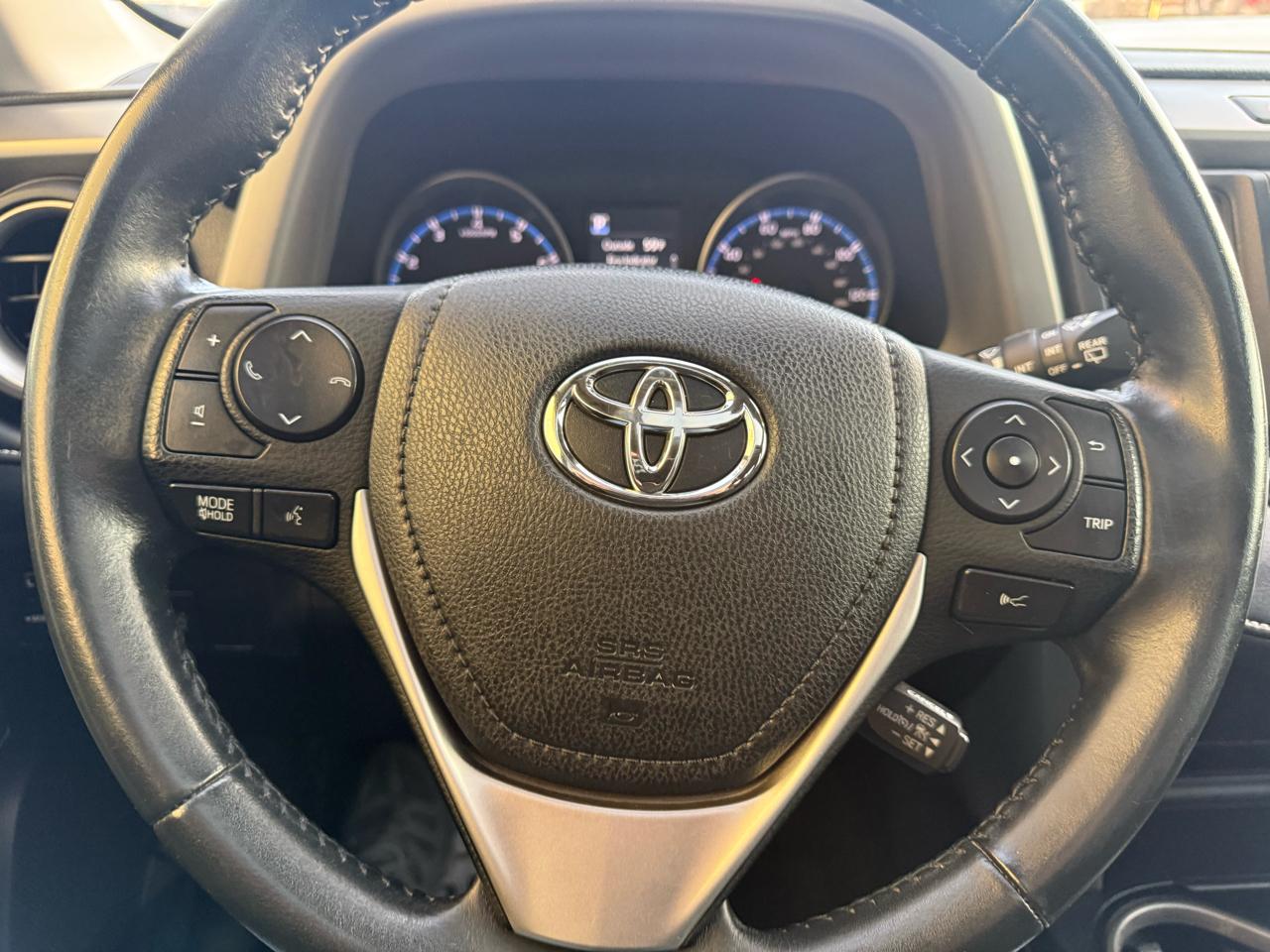 Toyota RAV4 XLE FWD 2018