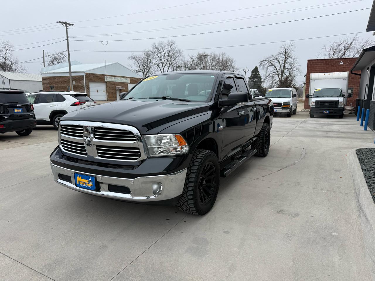 RAM 1500 Big Horn 4x4 Quad Cab 6'4" Box 2018