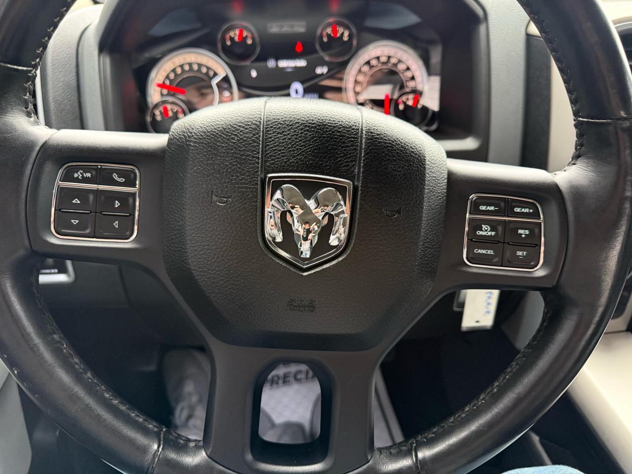 RAM 1500 Big Horn 4x4 Quad Cab 6'4" Box 2018