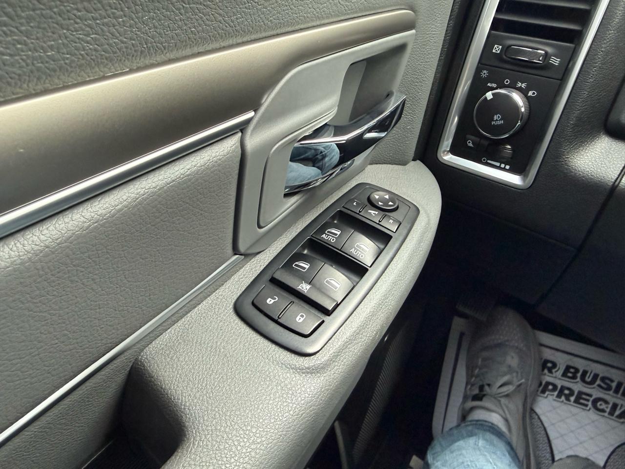 RAM 1500 Big Horn 4x4 Quad Cab 6'4" Box 2018