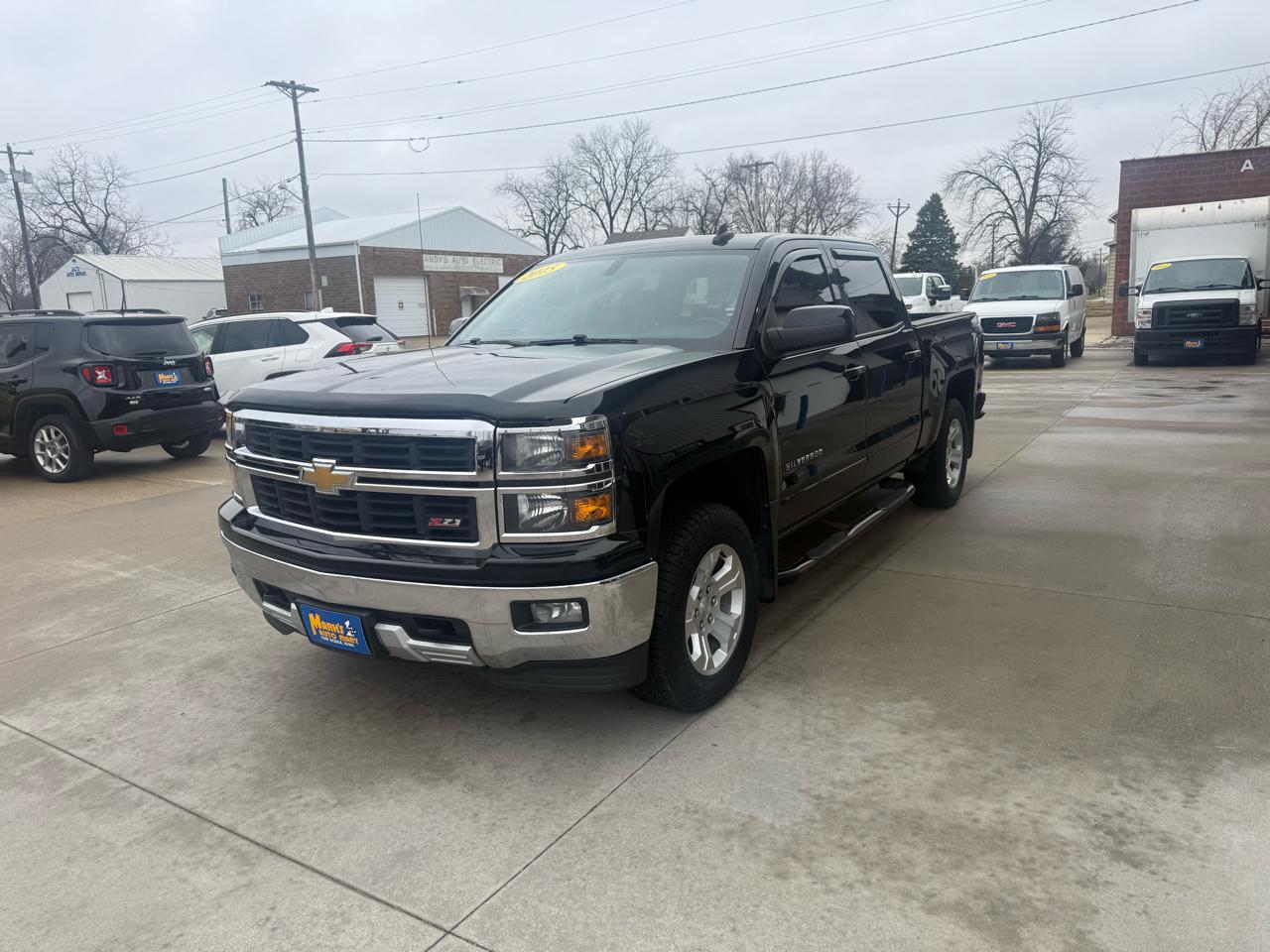 Chevrolet Silverado 1500 4WD Crew Cab 143.5" LT w/2LT 2015