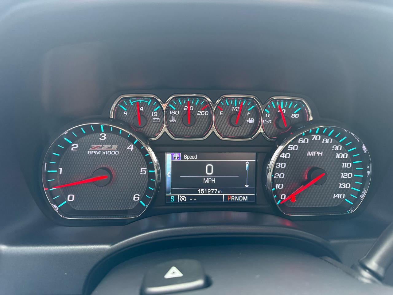 Chevrolet Silverado 1500 4WD Crew Cab 143.5" LT w/2LT 2015