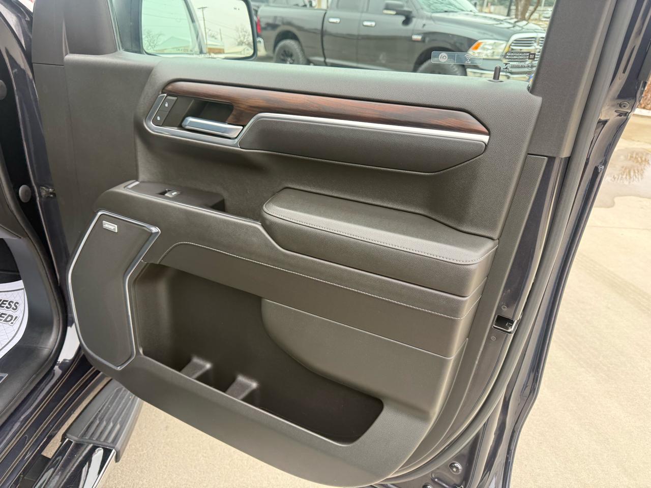 GMC Sierra 1500 4WD Crew Cab 147" SLT 2022